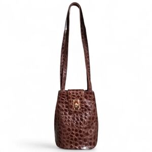 Vintage Made in Italy Genuine Leather Croc Embossed Bucket Shoulder Bag..Brown